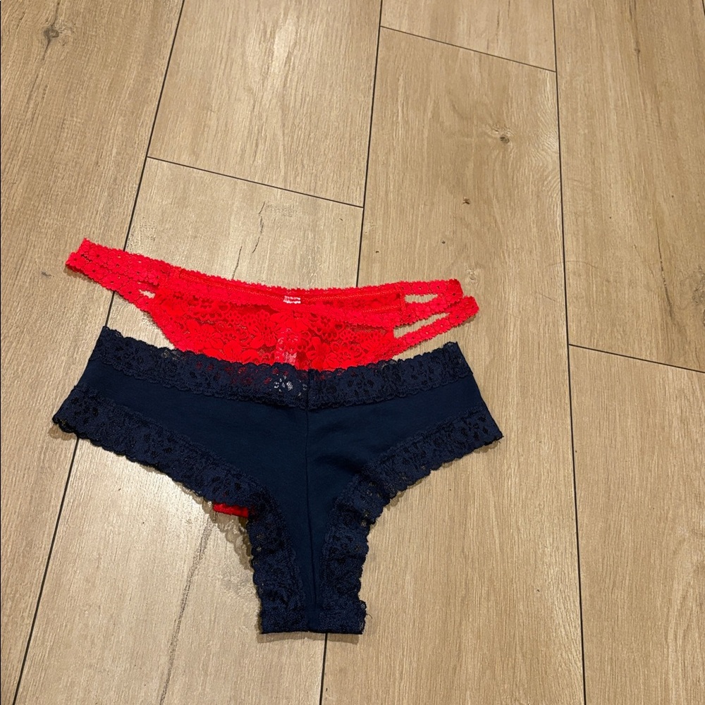 Victoria's Secret thong Lace Size M